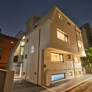 아파트호텔 Dandelion Sinsa 1